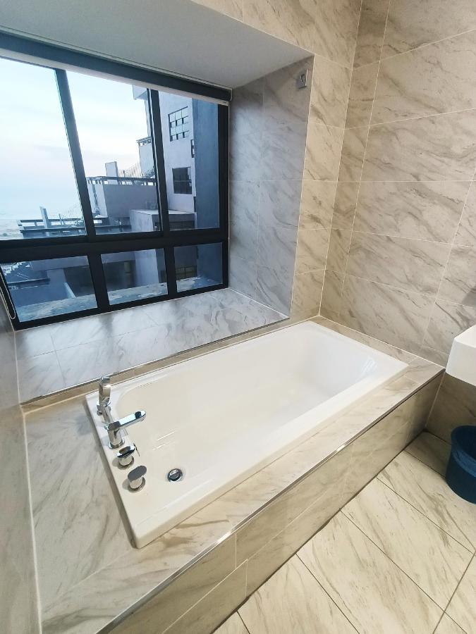 Imperio Melaka Family Suites By Jeffery Lam Home Management Exteriör bild