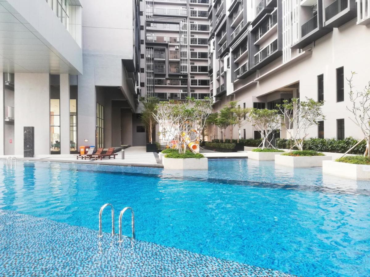 Imperio Melaka Family Suites By Jeffery Lam Home Management Exteriör bild